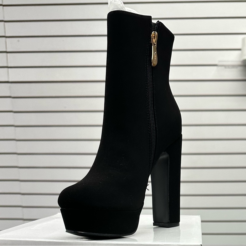 High Heel Platform Casual Heels - faux Suede - Zip-Up - Stylish